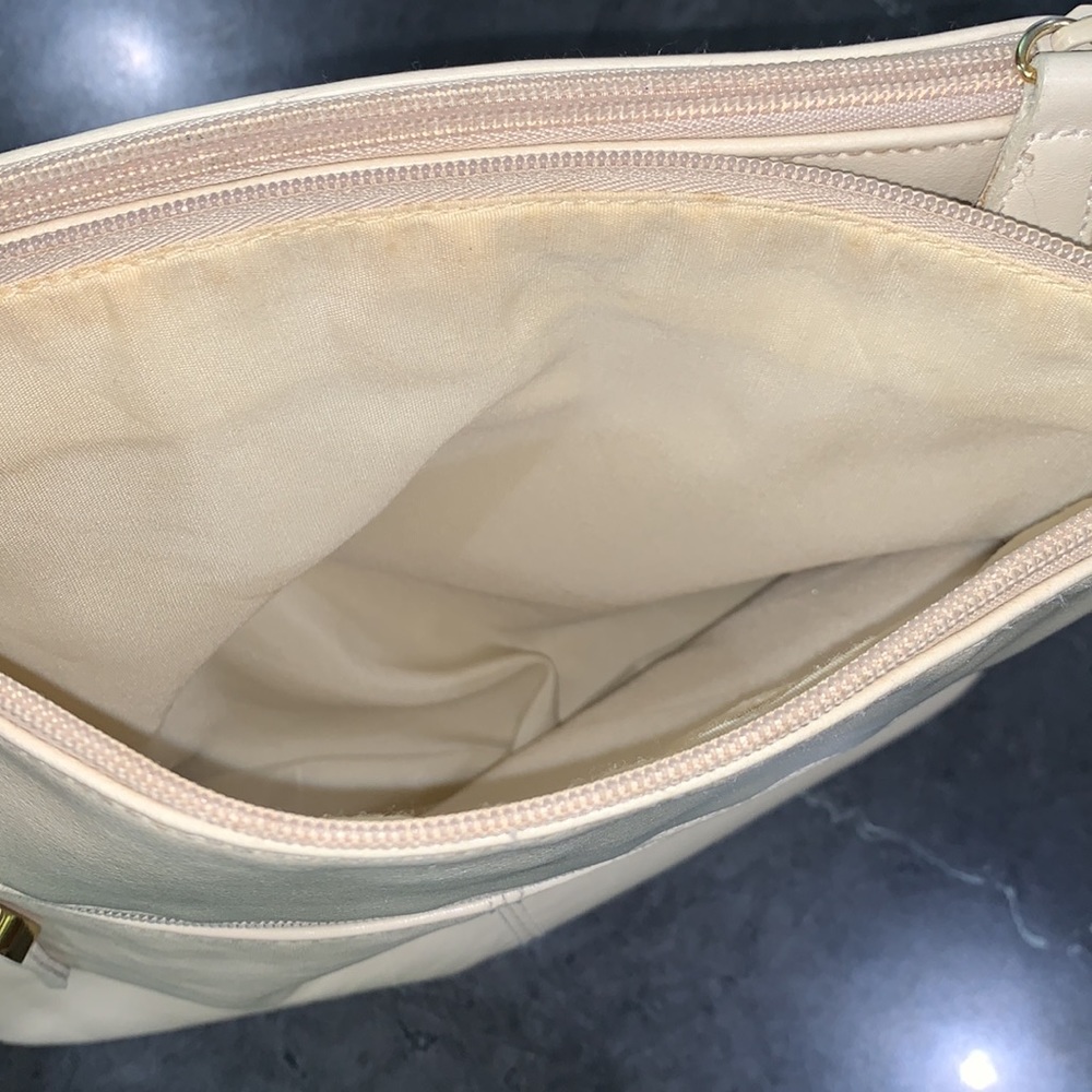 Vintage 90s Aurielle Bag - Picture 10 of 16